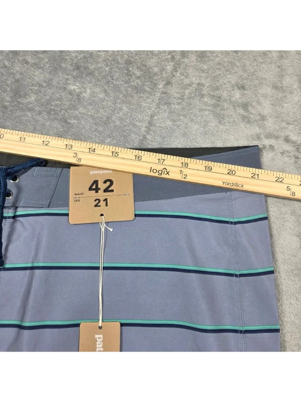 Patagonia Mens 42 Blue Gray Stripe Hydropeak Boardshorts 21